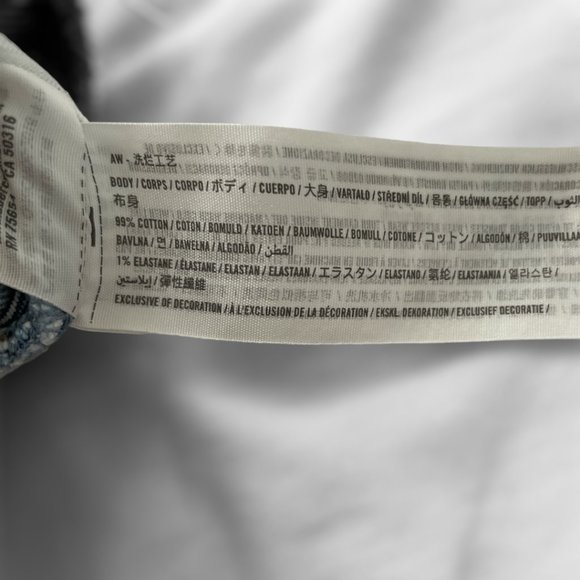 Abercrombie&Fitch Women's High Rise 7 Inch Jean Shorts (27) - Picture 7 of 7